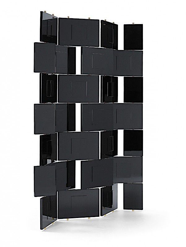 "Brick Screen" designed by Eileen Gray, in a black lacquered version.