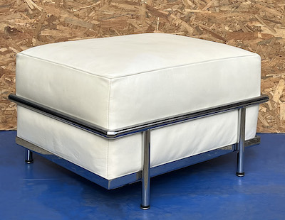 Pouf Grand Confort bianco (retro) in pronta consegna.