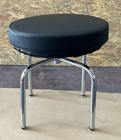 Sgabello girevole (serie Si&egrave;ge Tournant).