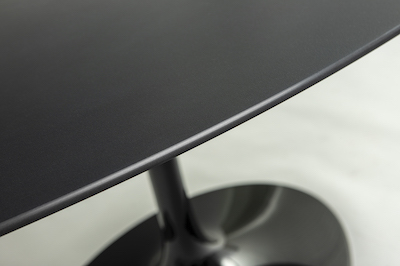 Eero Saarinen - Tulip Table with black ceramic top.