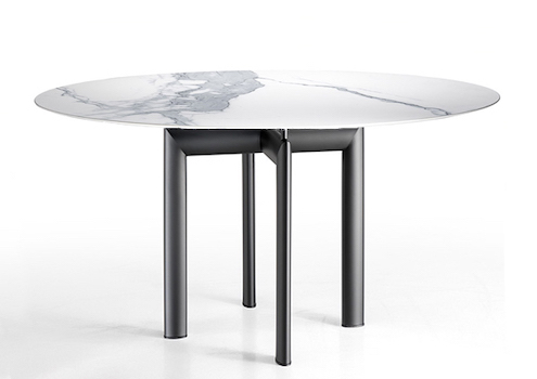 Table Croix en Tube d'Avion avec plateau en quartz.