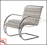 Fauteuil Mr Lounge chair avec accoudoirs - Mies Van Der Rohe.